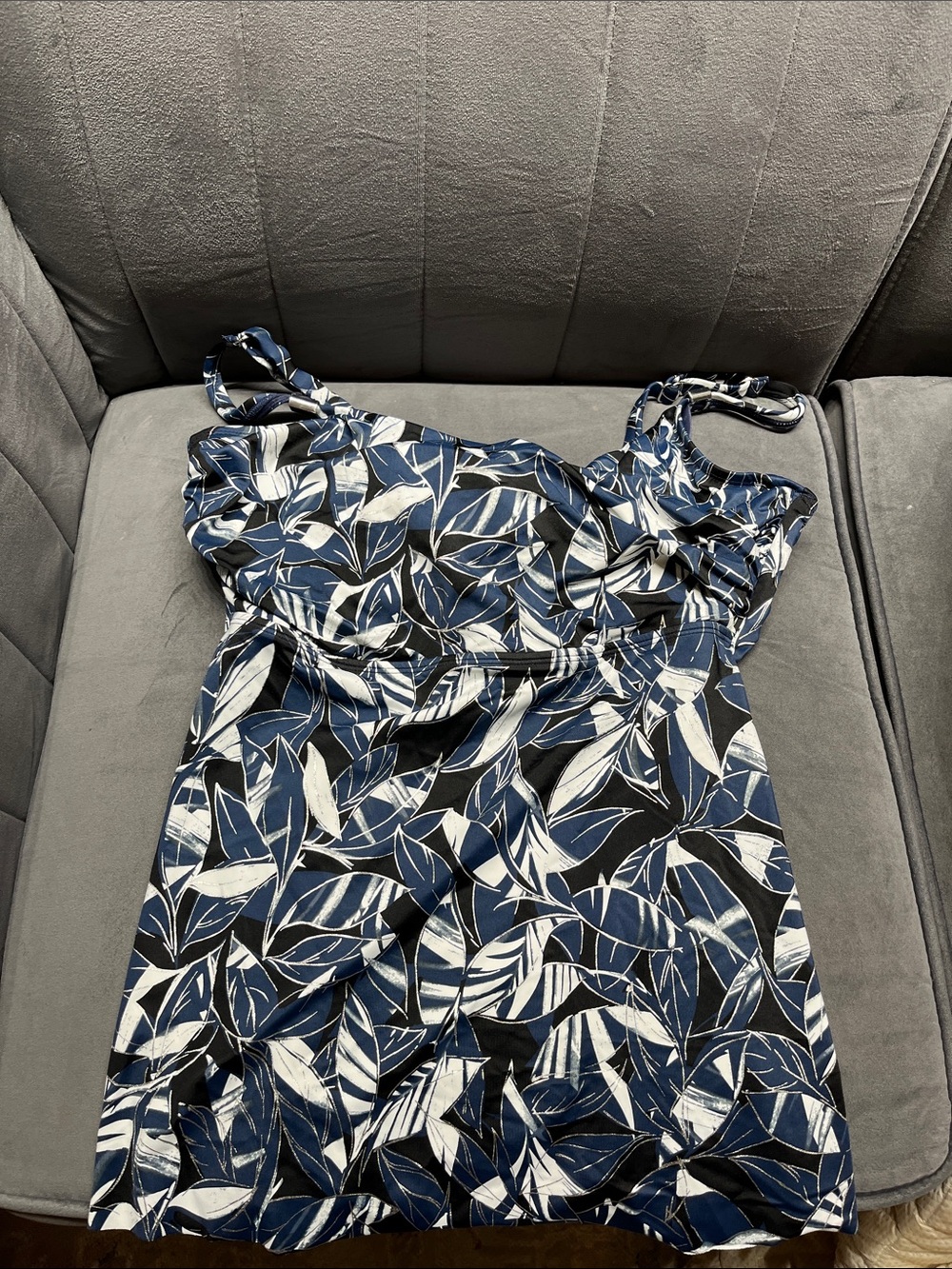 Miraclesuit Navy & White Leaf-Print Tie-Strap Swim Mini 36DDD